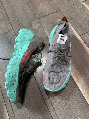 Nike Space Hippie 04 Green Glow Sneakers